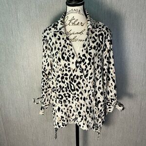 She+Sky Leopard Print Wrap Blouse Size Large